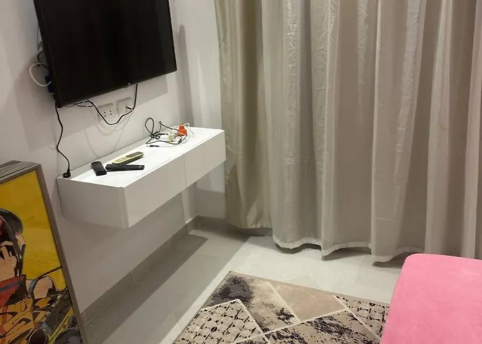 Sunny Vacation Apartment